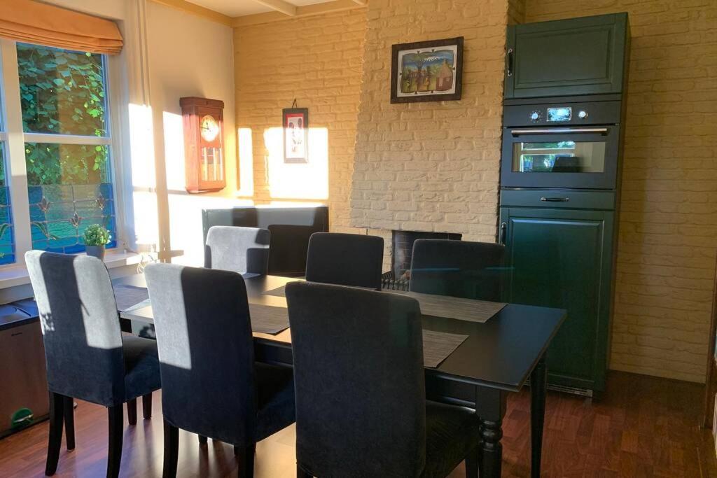 Karibu Het Voorhuis 2 Tot 6 Persoons Luxe Slaapkamers Met Een Mooie Woonkeuken Daarle Exteriör bild