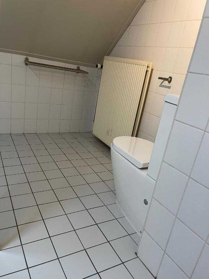 Karibu Het Voorhuis 2 Tot 6 Persoons Luxe Slaapkamers Met Een Mooie Woonkeuken Daarle Exteriör bild