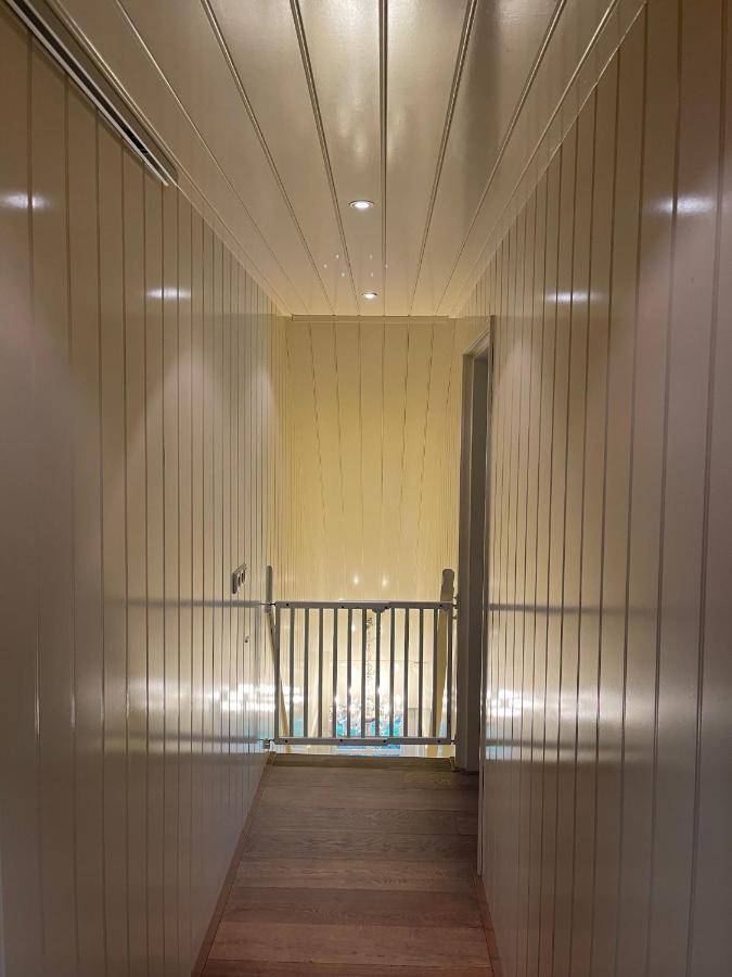 Karibu Het Voorhuis 2 Tot 6 Persoons Luxe Slaapkamers Met Een Mooie Woonkeuken Daarle Exteriör bild